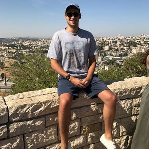 Meet your Posher, Drew